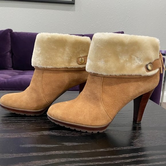 Chic & Comfy Anne Klein fleece cuffed ankle boots - Picture 2 of 9